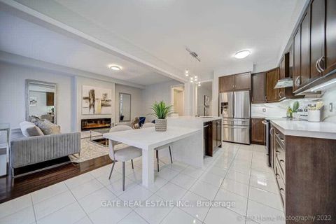 Photo 3 at 5 Nocturne Avenue, Kleinburg, Vaughan