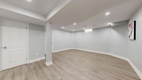 Photo 33 at 51 Estate Garden Drive, Oak Ridges, Richmond Hill