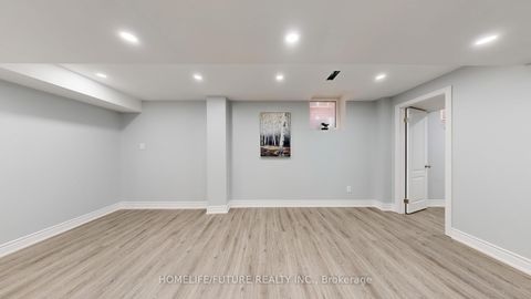 Photo 35 at 51 Estate Garden Drive, Oak Ridges, Richmond Hill
