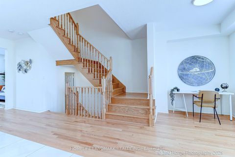 Photo 21 at 14 Hartney Drive, Rural Richmond Hill, Richmond Hill