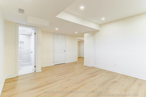 Photo 31 at 14 Hartney Drive, Rural Richmond Hill, Richmond Hill