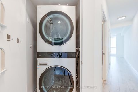 Photo 12 at 2305 - 218 Queens Quay W, Waterfront Communities C1, Toronto