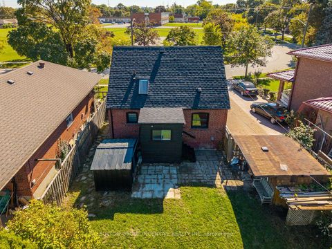 Photo 13 at 65 Barrhead Crescent, Kipling, Toronto