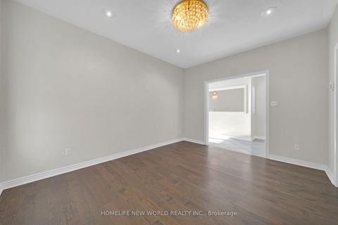 Photo 13 at 99 Clarendon Drive, Bayview Hill, Richmond Hill