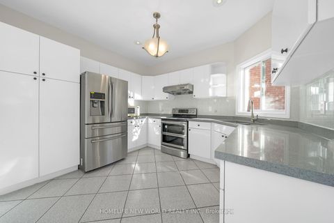 Photo 19 at 99 Clarendon Drive, Bayview Hill, Richmond Hill