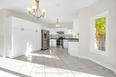 Photo 20 at 99 Clarendon Drive, Bayview Hill, Richmond Hill