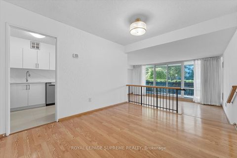 Photo 4 at 107 - 270 Scarlett Road, Smythe, Toronto