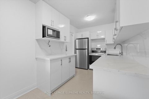 Photo 10 at 107 - 270 Scarlett Road, Smythe, Toronto