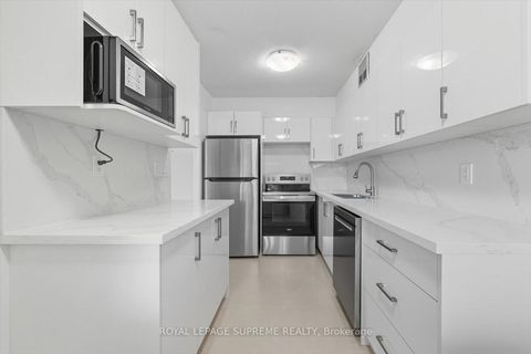 Photo 12 at 107 - 270 Scarlett Road, Smythe, Toronto