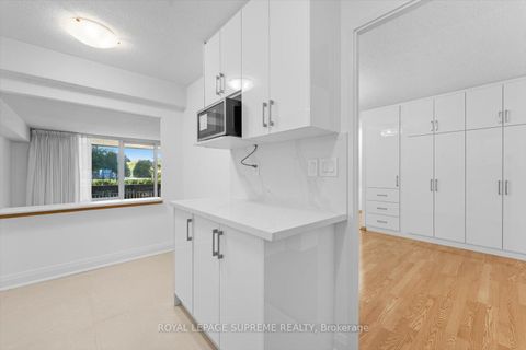 Photo 16 at 107 - 270 Scarlett Road, Smythe, Toronto