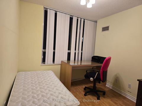 Photo 9 at 3310 - 18 Spring Garden Avenue, Willowdale East, Toronto