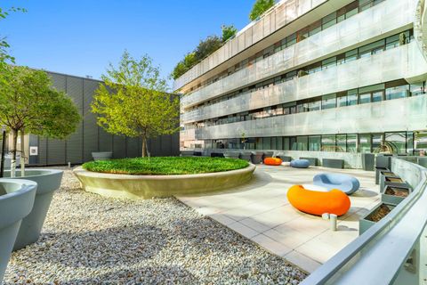 Photo 26 at 303 - 1 Bloor Street E, Yonge Corridor, Toronto Photo 26 at 303 - 1 Bloor Street E, Yonge Corridor, Toronto