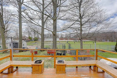 Photo 7 at 143 Springdale Drive, 400 North, Barrie