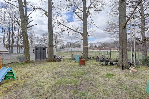 Photo 9 at 143 Springdale Drive, 400 North, Barrie