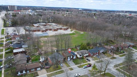 Photo 14 at 143 Springdale Drive, 400 North, Barrie