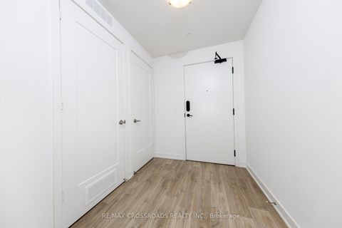 Photo 4 at 822 - 60 Princess Street, Waterfront Communities C8, Toronto