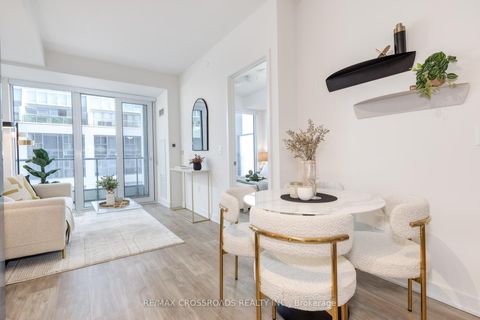 Photo 9 at 822 - 60 Princess Street, Waterfront Communities C8, Toronto