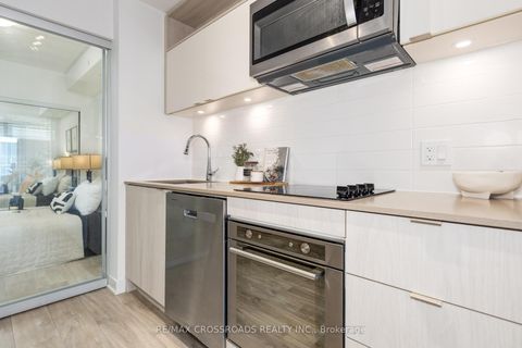 Photo 12 at 822 - 60 Princess Street, Waterfront Communities C8, Toronto