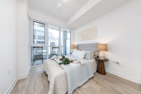 Photo 13 at 822 - 60 Princess Street, Waterfront Communities C8, Toronto