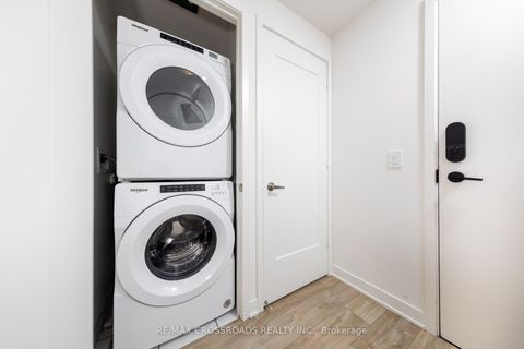Photo 22 at 822 - 60 Princess Street, Waterfront Communities C8, Toronto