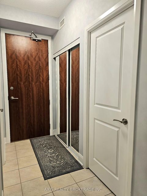 Photo 1 at 321 - 4700 Highway 7, East Woodbridge, Vaughan Photo 1 at 321 - 4700 Highway 7, East Woodbridge, Vaughan