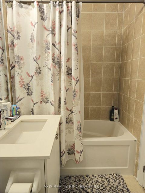 Photo 11 at 321 - 4700 Highway 7, East Woodbridge, Vaughan