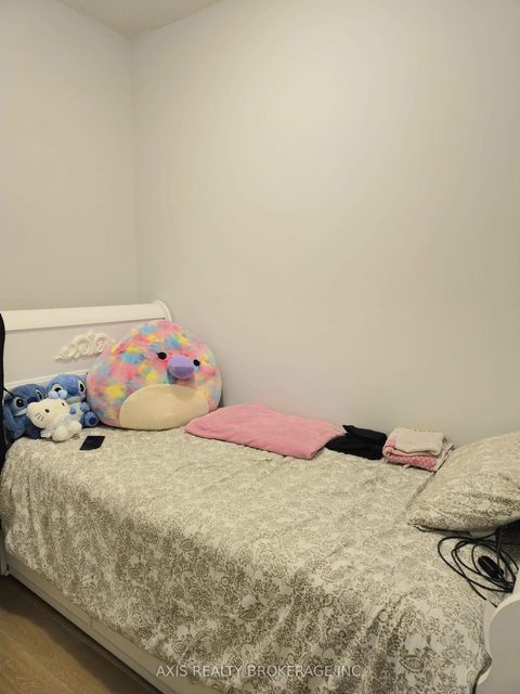 Photo 12 at 321 - 4700 Highway 7, East Woodbridge, Vaughan