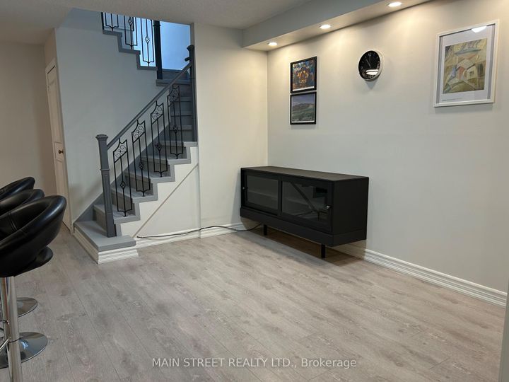 Photo 11 at 156 Observatory Lane, Observatory, Richmond Hill