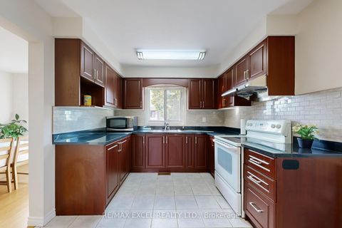 Photo 13 at 98 - 24 Fundy Bay Boulevard, Steeles, Toronto