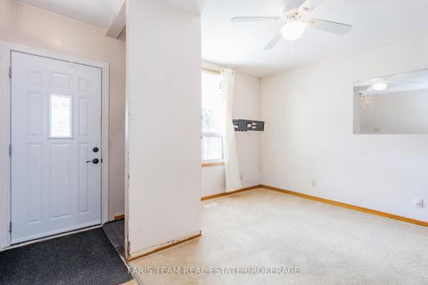 Photo 3 at 26 Queensdale Avenue, East York, Toronto