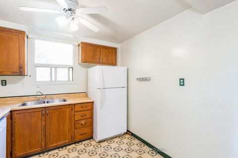 Photo 7 at 26 Queensdale Avenue, East York, Toronto