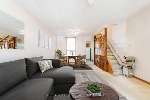 Photo 10 at 26 Queensdale Avenue, East York, Toronto