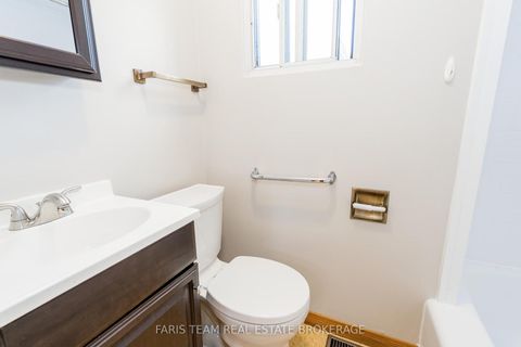 Photo 16 at 26 Queensdale Avenue, East York, Toronto