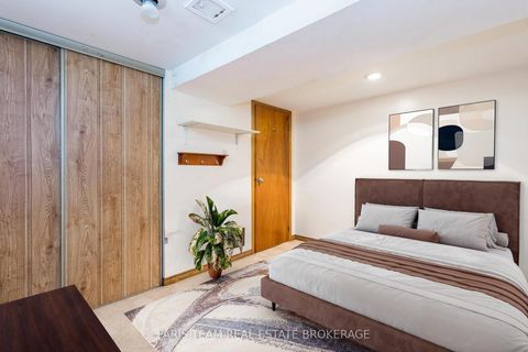 Photo 17 at 26 Queensdale Avenue, East York, Toronto