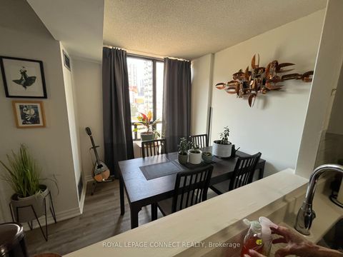 Photo 15 at 601 - 117 Gerrard Street, Yonge Corridor, Toronto