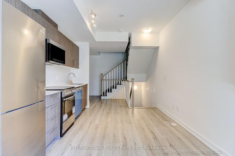 Photo 6 at 12 - 851 Sheppard Avenue W, Clanton Park, Toronto