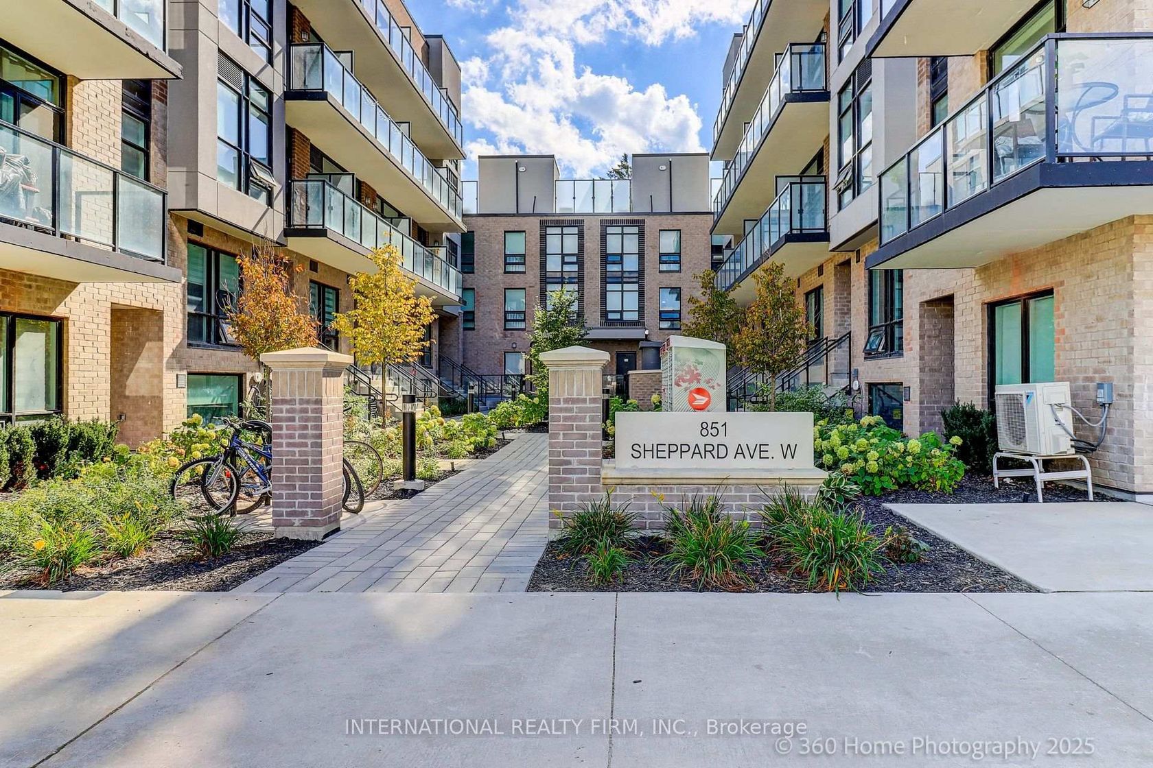 12 - 851 Sheppard Avenue W, Clanton Park, Toronto 