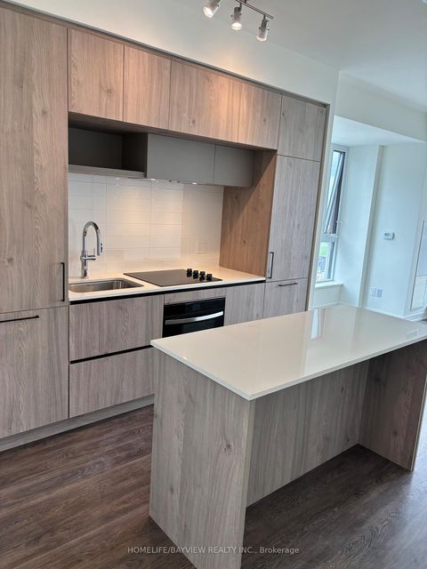 Photo 6 at 930 - 2 David Eyer Road, Rural Richmond Hill, Richmond Hill Photo 6 at 930 - 2 David Eyer Road, Rural Richmond Hill, Richmond Hill