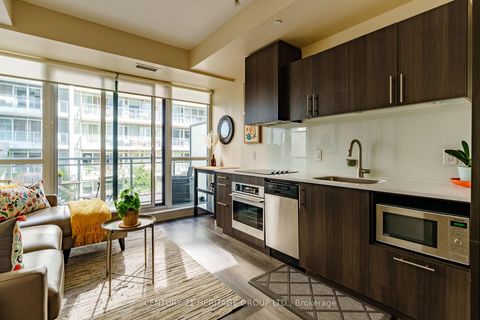Photo 1 at 408 - 508 Wellington Street W, Waterfront Communities C1, Toronto