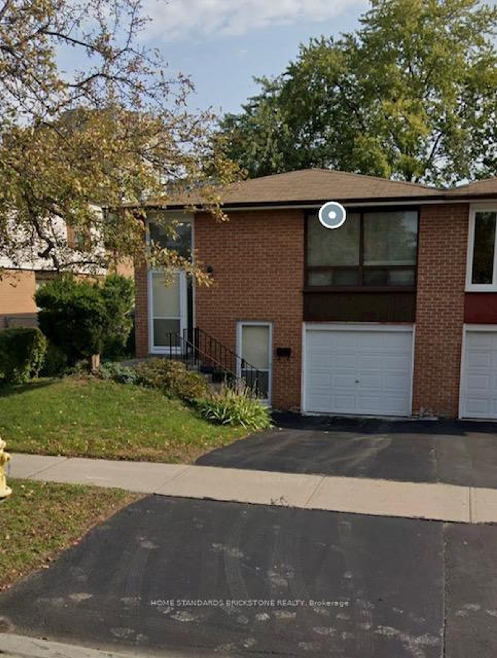45 Hildenboro Square, L'Amoreaux, Toronto by Alessia Polo 45 Hildenboro Square, L'Amoreaux, Toronto