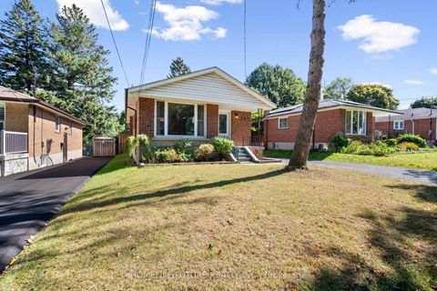 Photo 1 at 25 Peking Road, Woburn, Toronto Photo 1 at 25 Peking Road, Woburn, Toronto