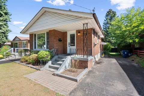 Photo 3 at 25 Peking Road, Woburn, Toronto