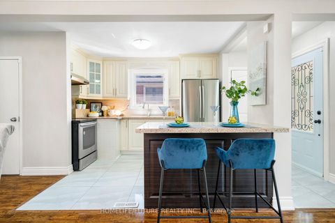 Photo 10 at 25 Peking Road, Woburn, Toronto Photo 10 at 25 Peking Road, Woburn, Toronto