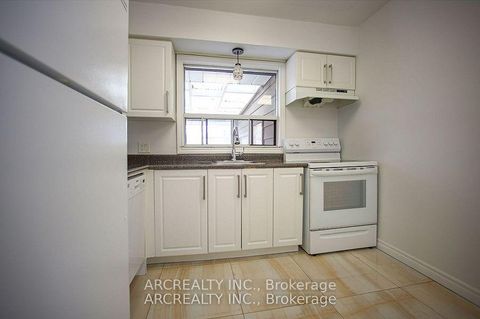 Photo 10 at 16 Faith Avenue, Clanton Park, Toronto