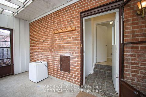 Photo 22 at 16 Faith Avenue, Clanton Park, Toronto