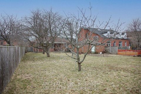 Photo 29 at 16 Faith Avenue, Clanton Park, Toronto