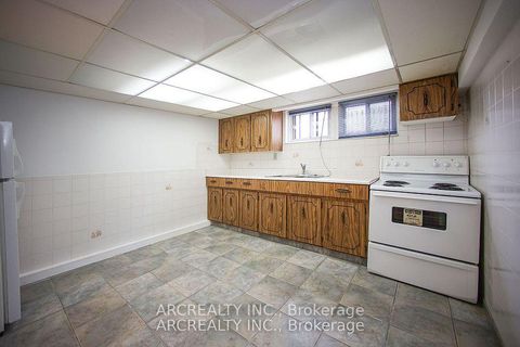 Photo 31 at 16 Faith Avenue, Clanton Park, Toronto