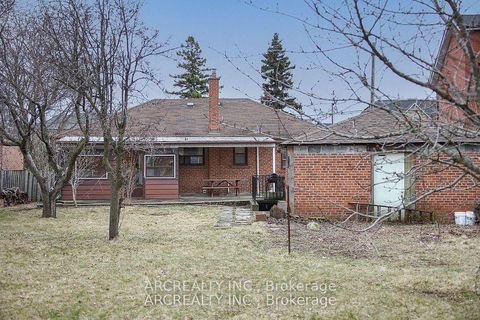 Photo 32 at 16 Faith Avenue, Clanton Park, Toronto