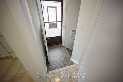 Photo 34 at 16 Faith Avenue, Clanton Park, Toronto