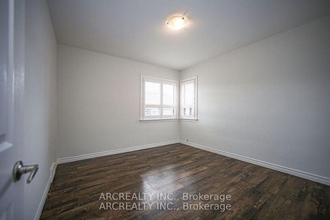 Photo 37 at 16 Faith Avenue, Clanton Park, Toronto